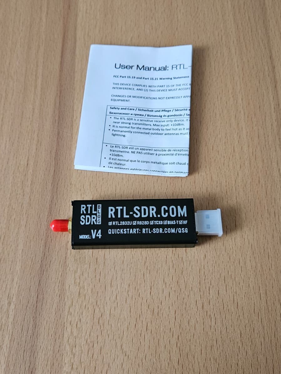 RTL-SDR Blog V4